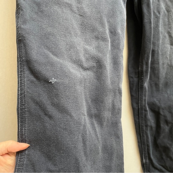 Carhartt distressed dungaree wor pants Sz 32 - Picture 6 of 9